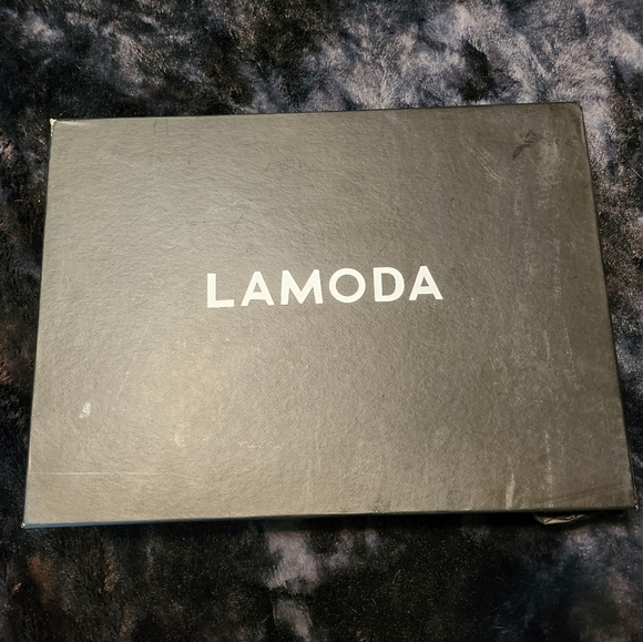 Platform Boots - Picture 2 of 5